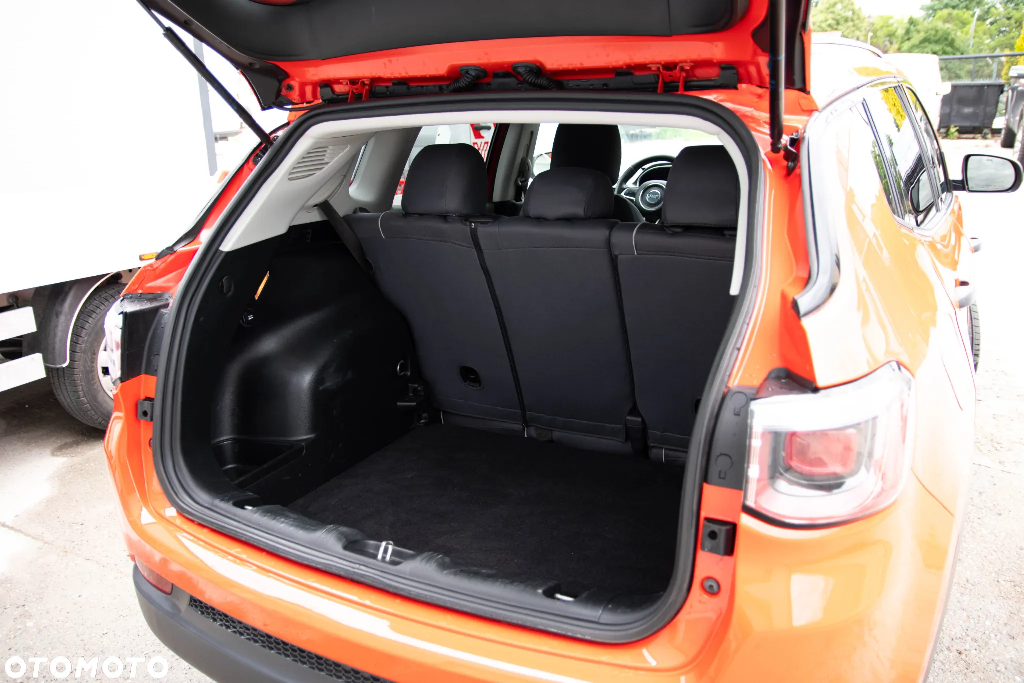 Jeep Compass - 15