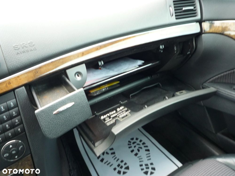 Mercedes-Benz Klasa E 220 CDI T Avantgarde - 23