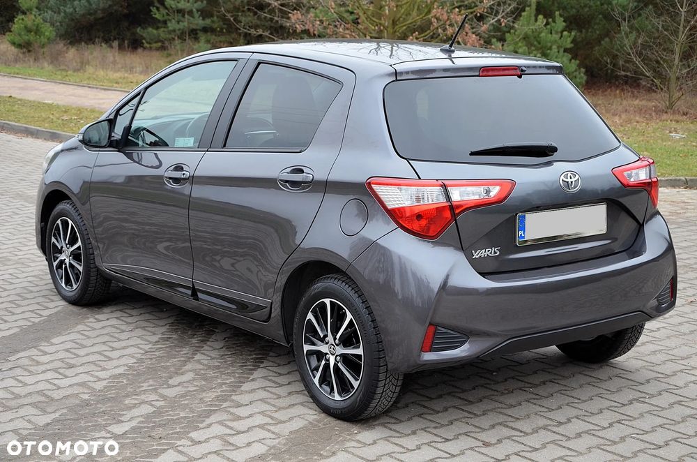 Toyota Yaris 1.5 Premium - 3