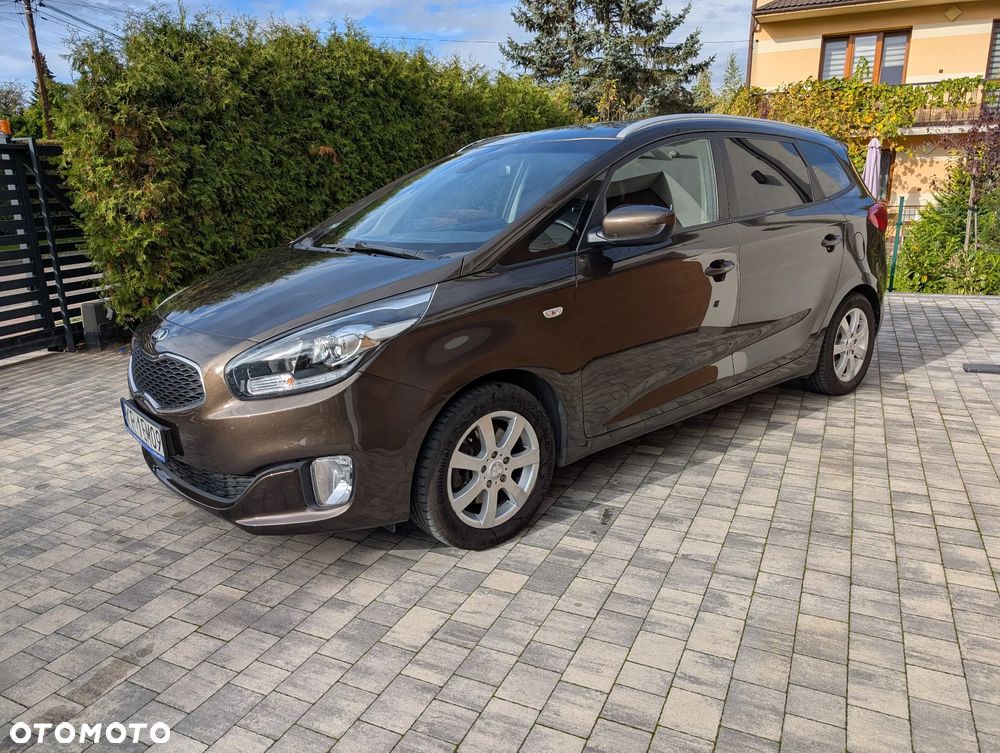 Kia Carens 2013 photo 3