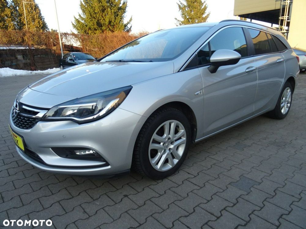 Opel Astra 1.4 T Enjoy - 4