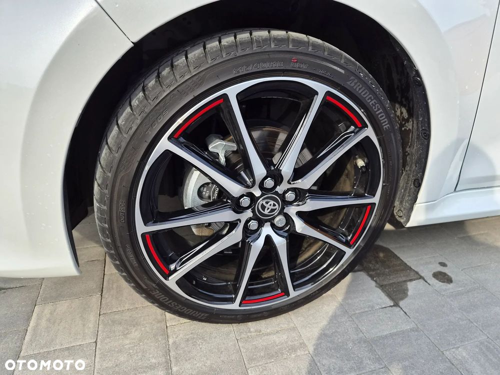 Toyota Yaris Hybrid 1.5 GR Sport - 7