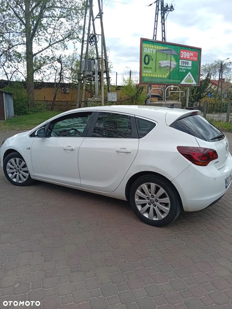 Opel Astra 1.7 CDTI Cosmo - 2