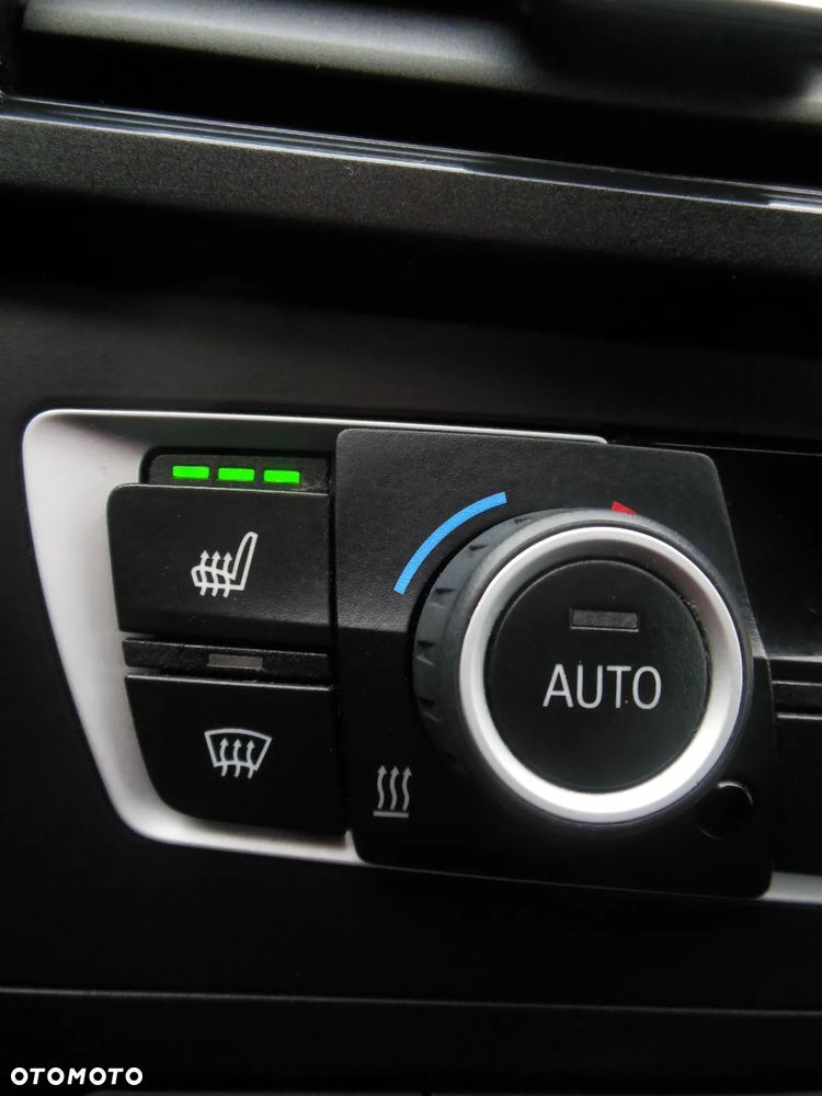 BMW Seria 1 118i Sport Line - 29