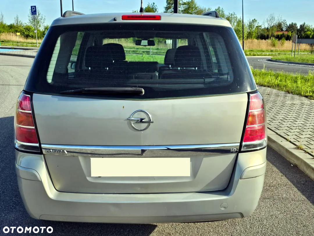 Opel Zafira 1.8 Cosmo - 10