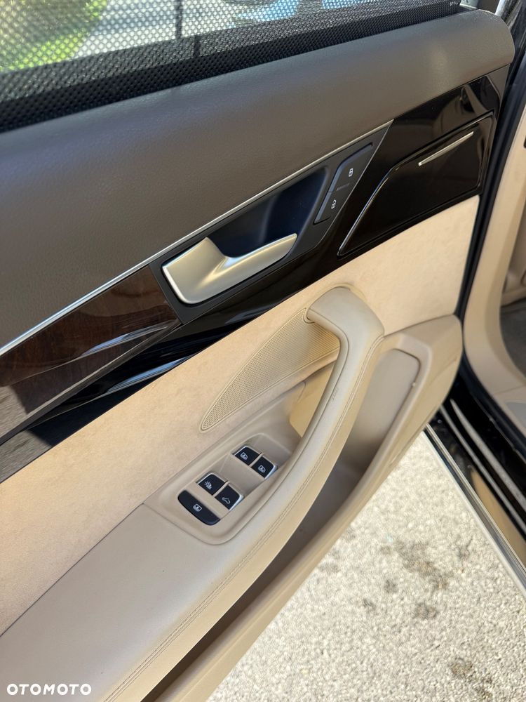 Audi A8 4.0 TFSI L Quattro - 14