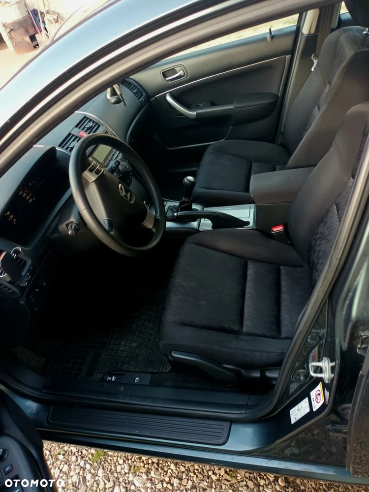 Honda Accord 2.0 Comfort - 12