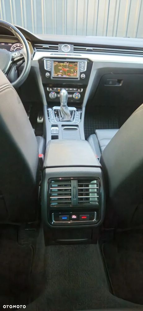 Volkswagen Passat Alltrack 2.0 TDI SCR 4Mot DSG7 - 9