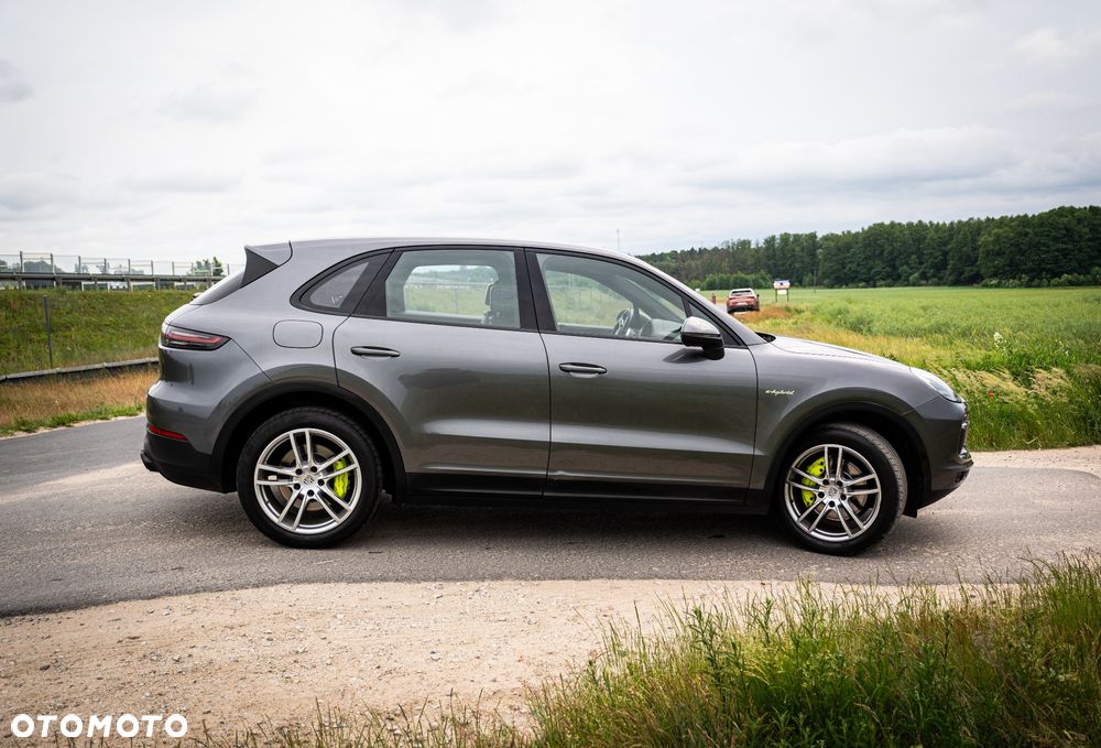 Porsche Cayenne - 7