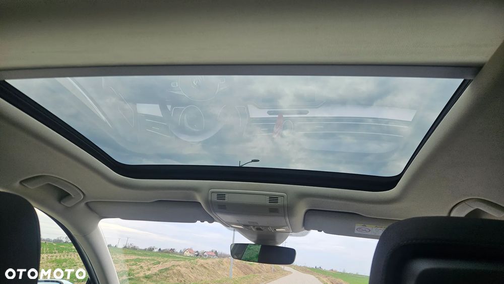 Volkswagen Passat - 24