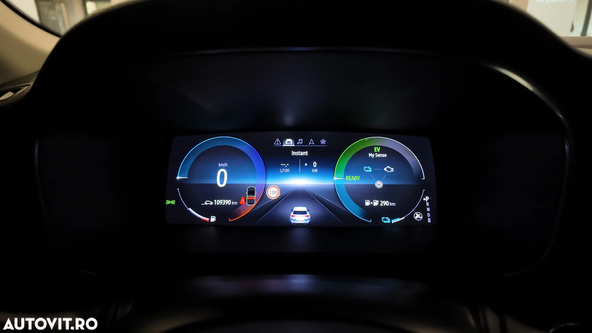 Renault Megane E-TECH Plug-in 160 BUSINESS EDITION - 19