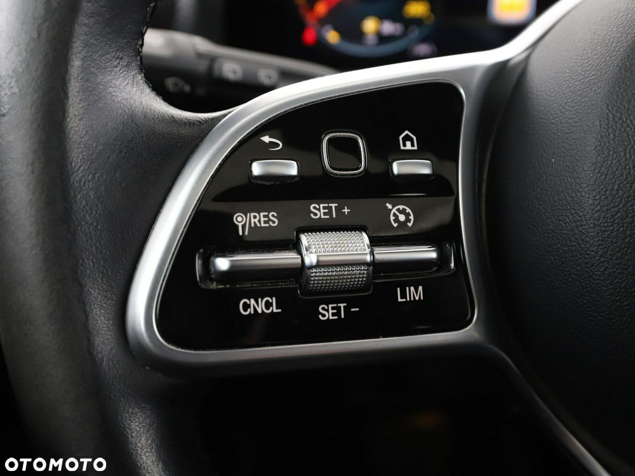 Mercedes-Benz CLA 250 E Progressive 8G-DCT - 30