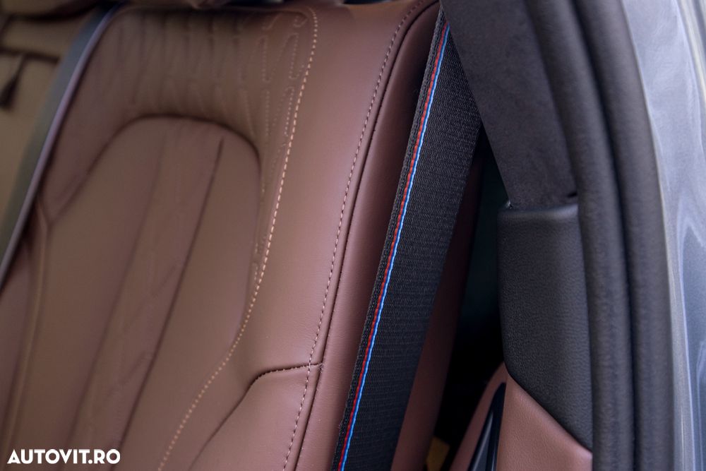 BMW X7 M60i xDrive AT MHEV - 38