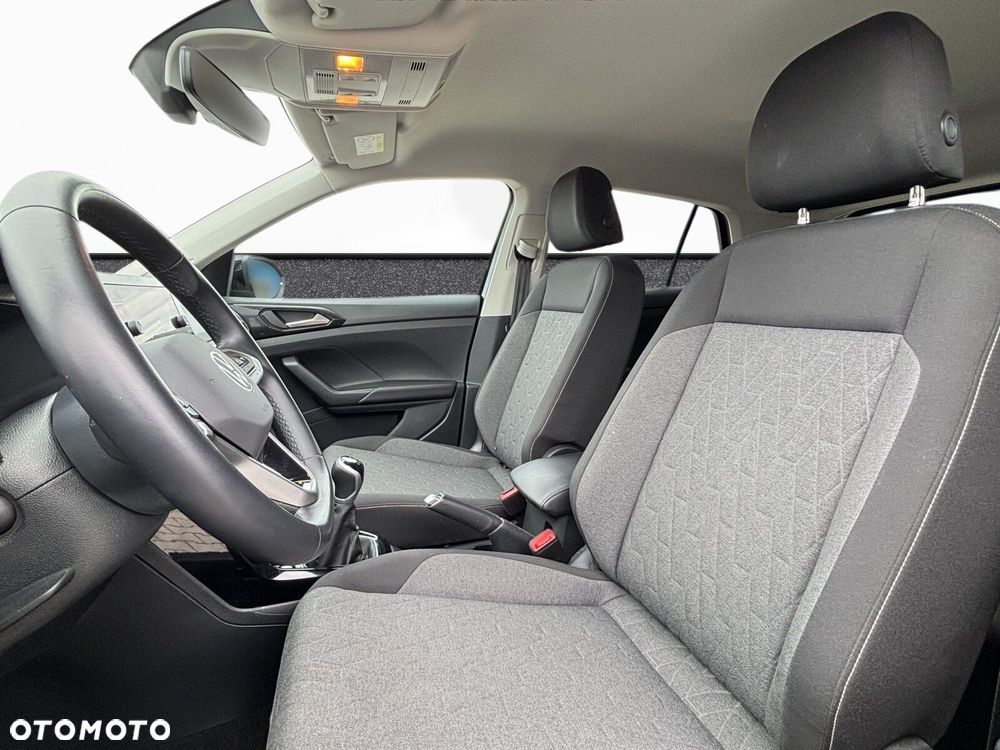 Volkswagen T-Cross - 26