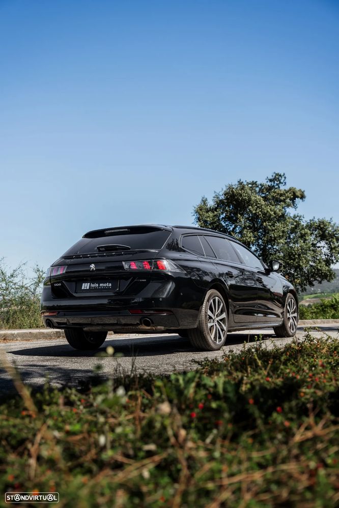 Peugeot 508 SW 1.6 Hybrid Allure Pack e-EAT8 — fotografia 19