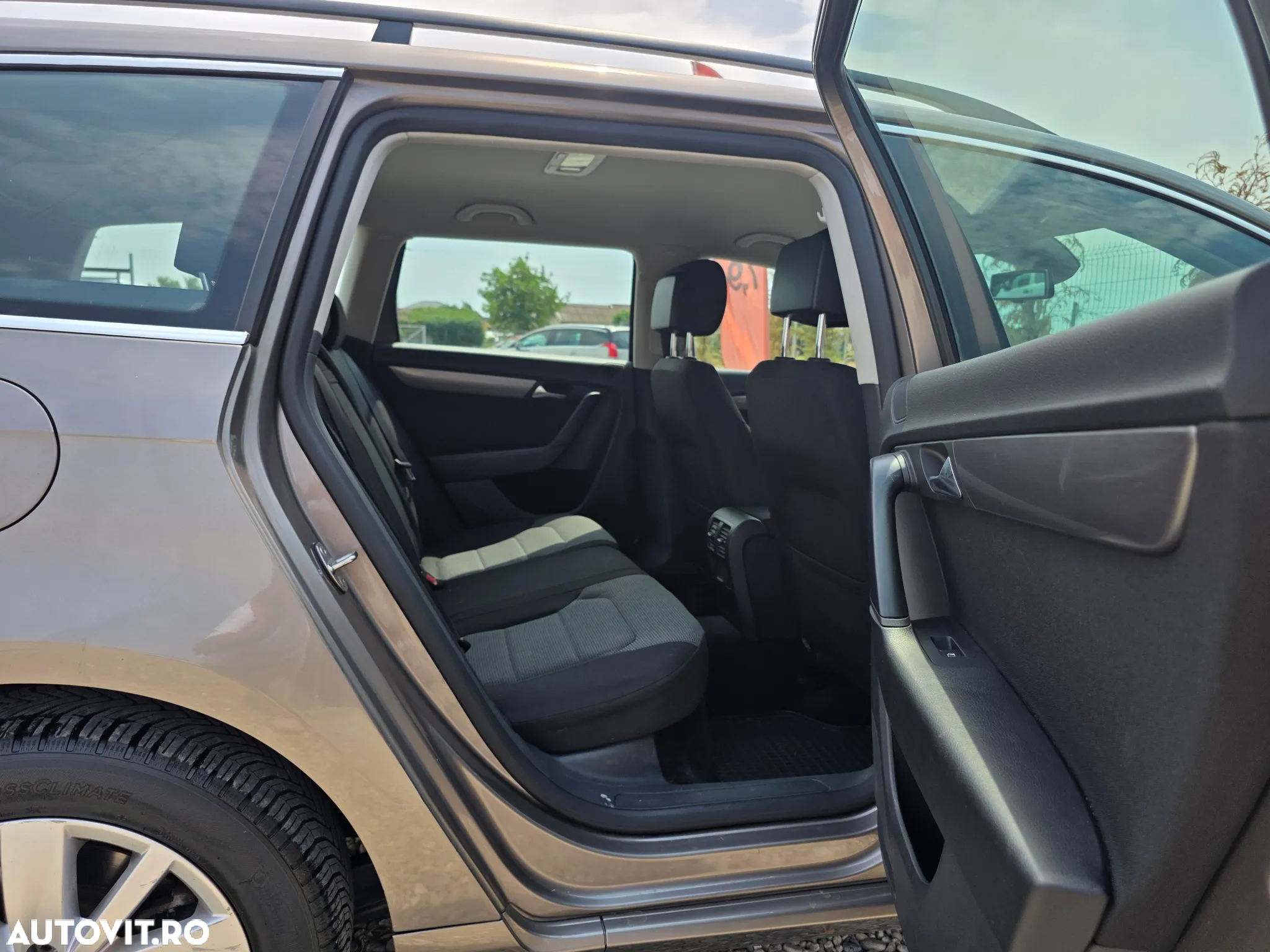 Volkswagen Passat Variant 1.5 TSI OPF DSG Comfortline - 14