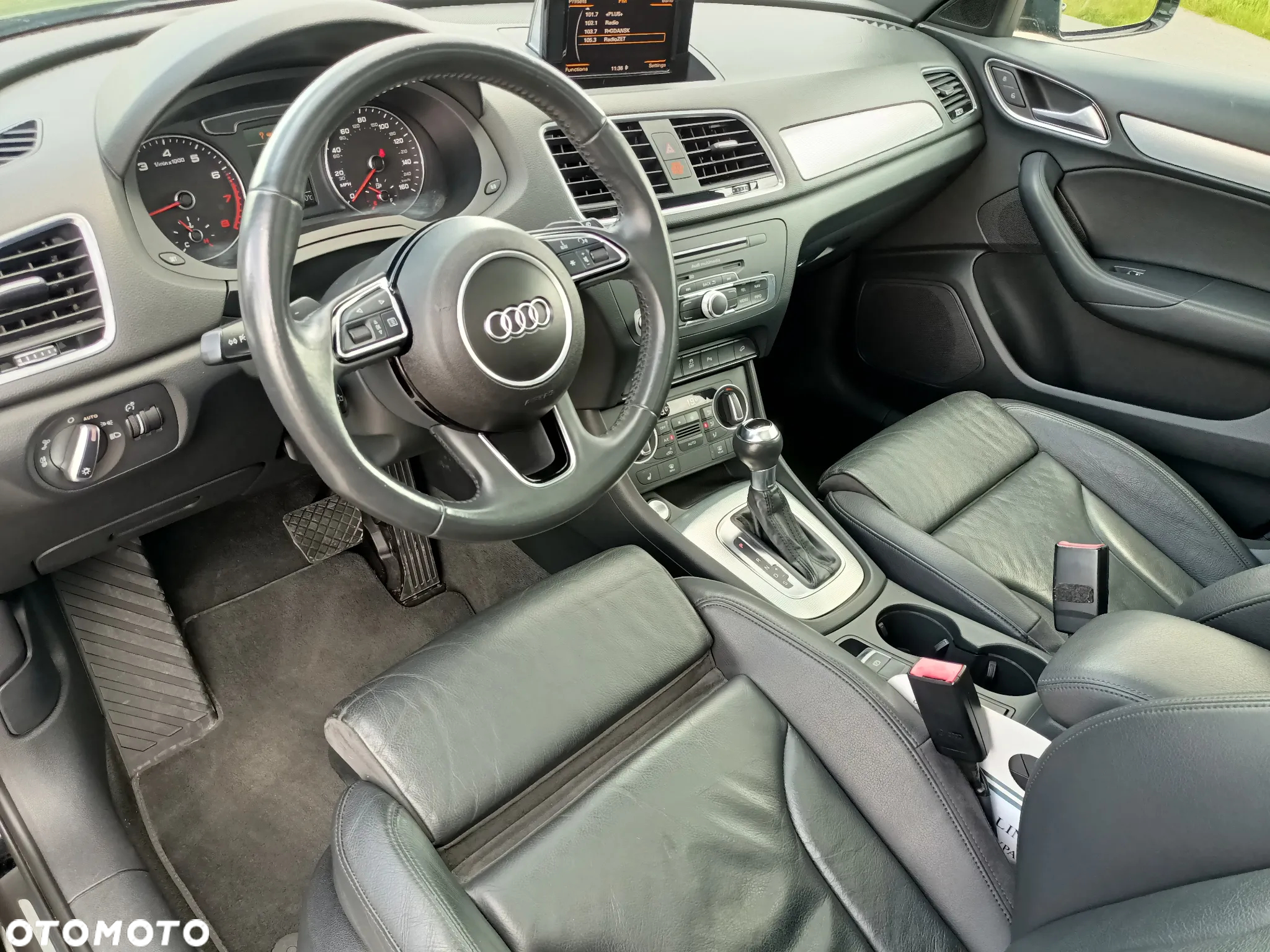 Audi Q3 2.0 TFSI quattro S tronic - 19