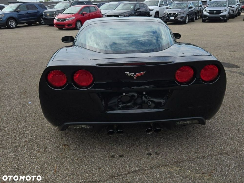 Chevrolet Corvette - 6