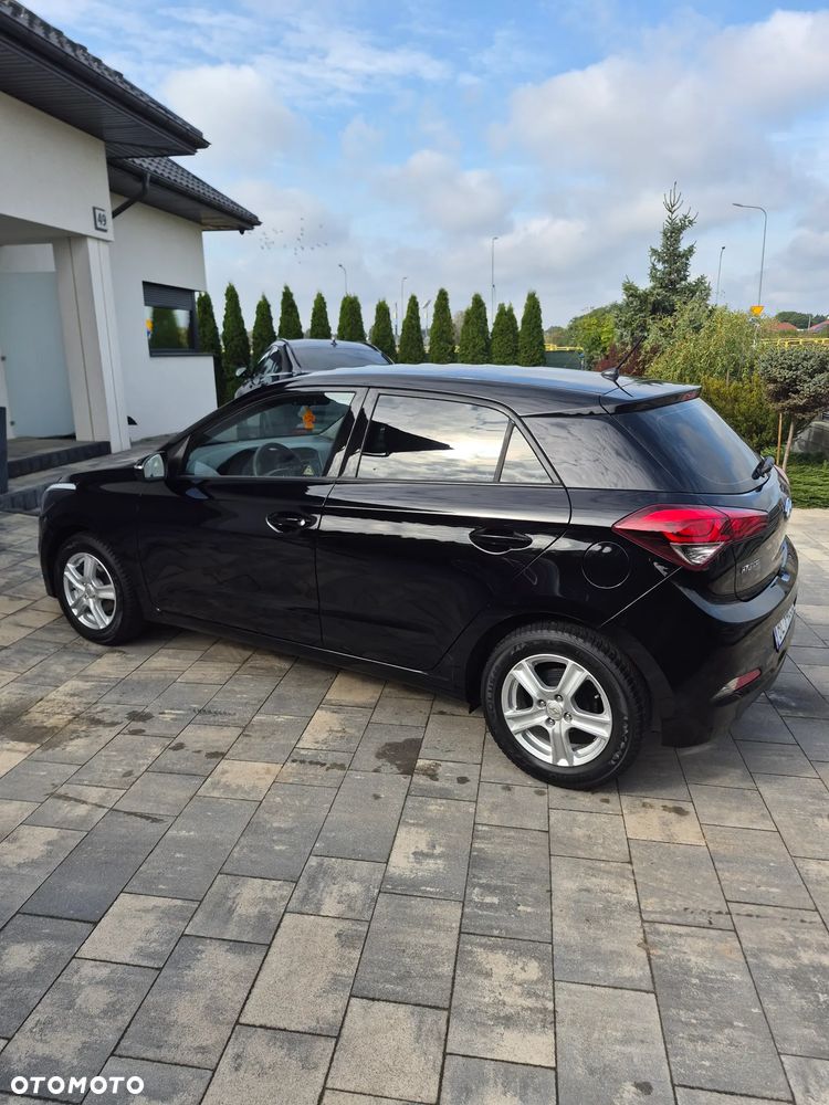 Hyundai i20 1.2 Select - 11