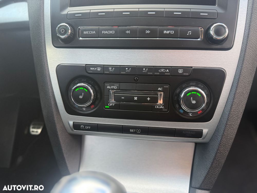 Skoda Octavia Combi 2.0 RS TDI - 12