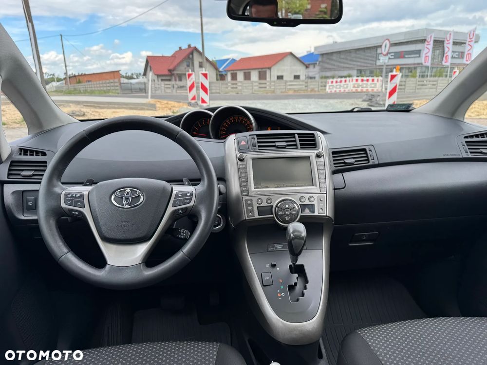 Toyota Verso 2.2 D-CAT Prestige 7os - 9