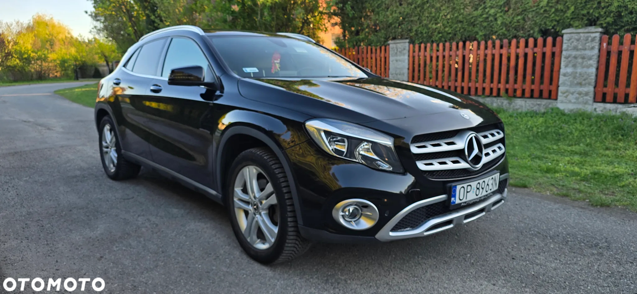 Mercedes-Benz GLA 250 4-Matic - 4