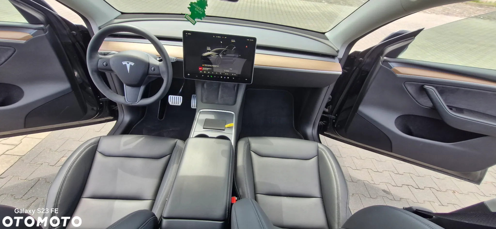 Tesla Y Performance AWD - 18