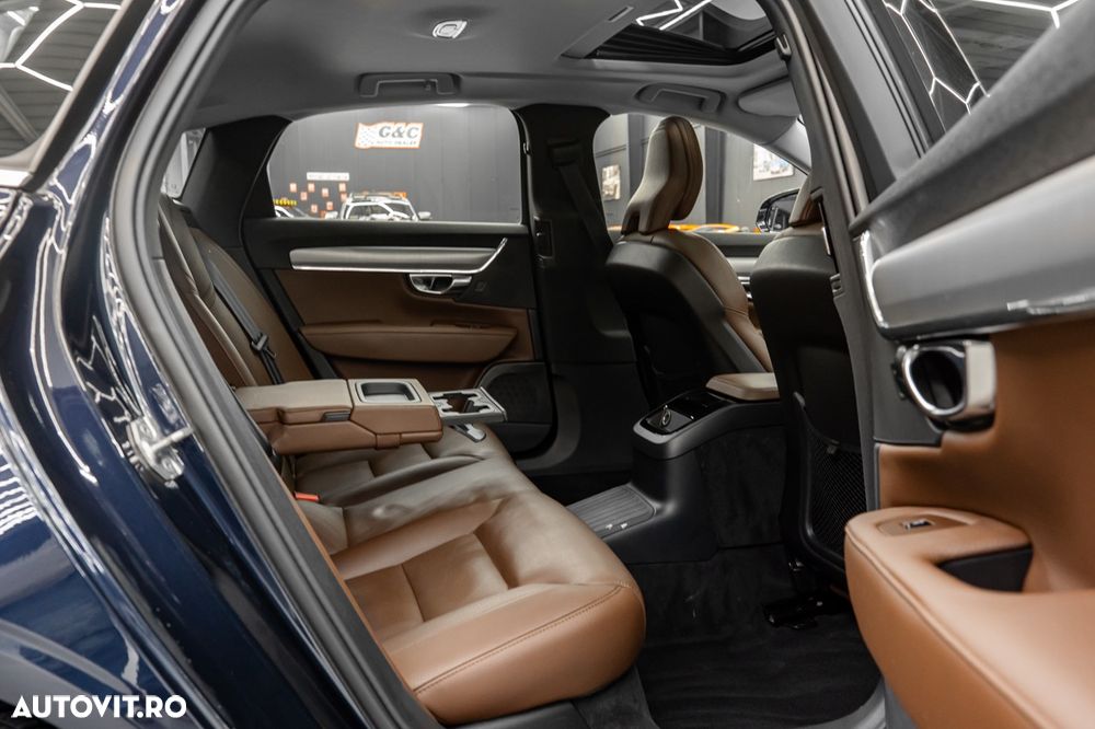 Volvo S90 T8 Twin Engine AWD Geartronic Momentum - 17