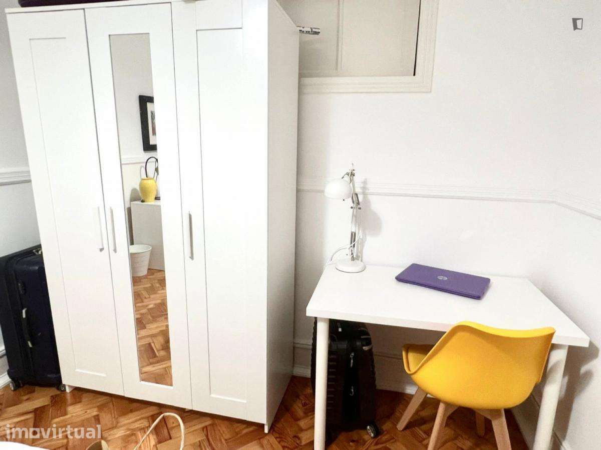 Quarto - localizado em Penha de França Lisbon - Grande imagem: 2/16