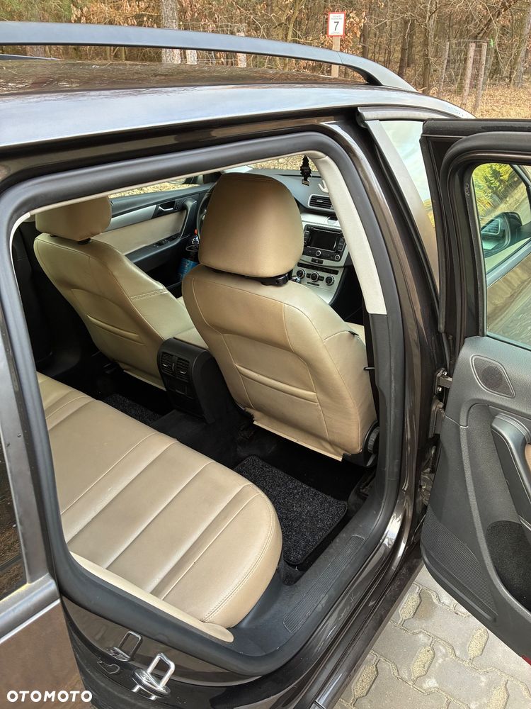 Volkswagen Passat 1.6 TDI BlueMotion - 14