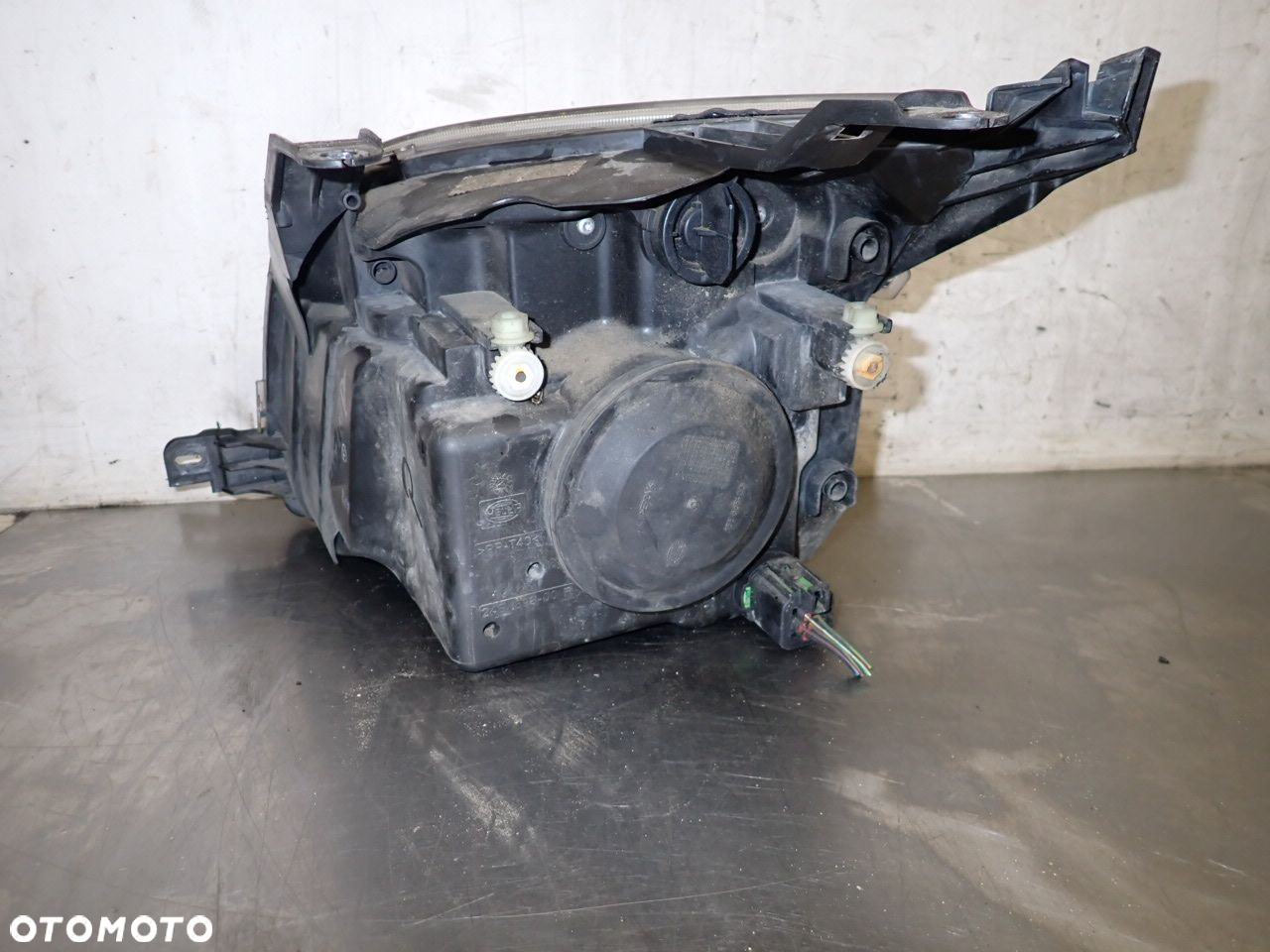 LAMPA PRAWA PRZEDNIA FORD FUSION 1.6 - 5