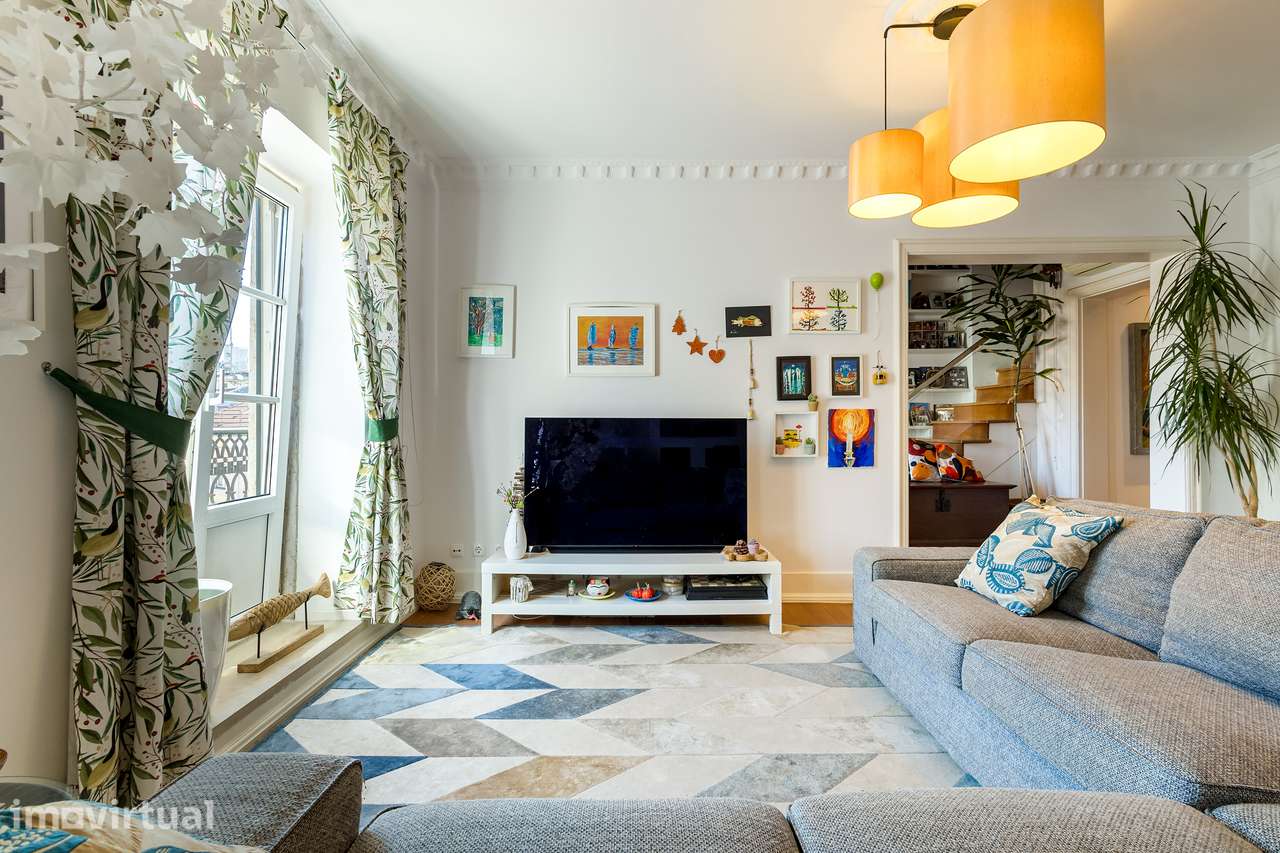 Duplex T4 de Último Piso com Vista 360° em Lisboa - Grande imagem: 4/37