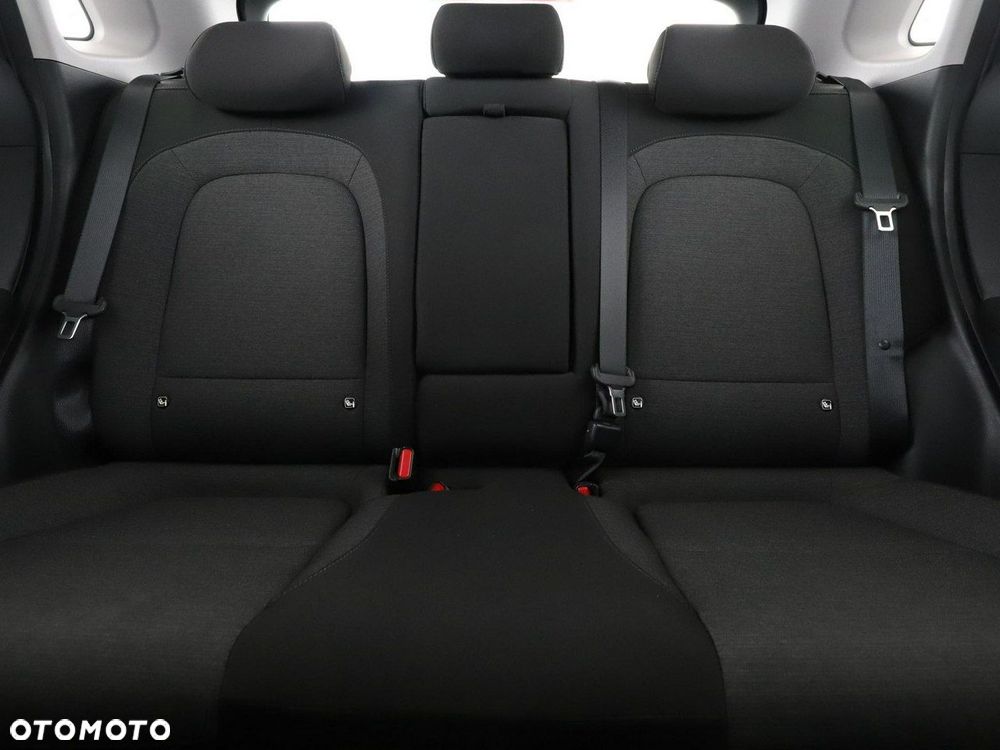 Hyundai Kona Select - 18