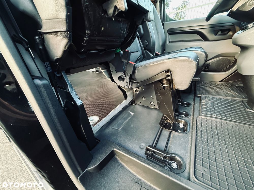 Opel Vivaro - 12