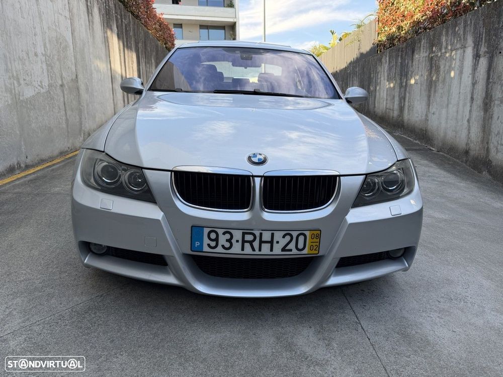 BMW 320 d Sport - 8
