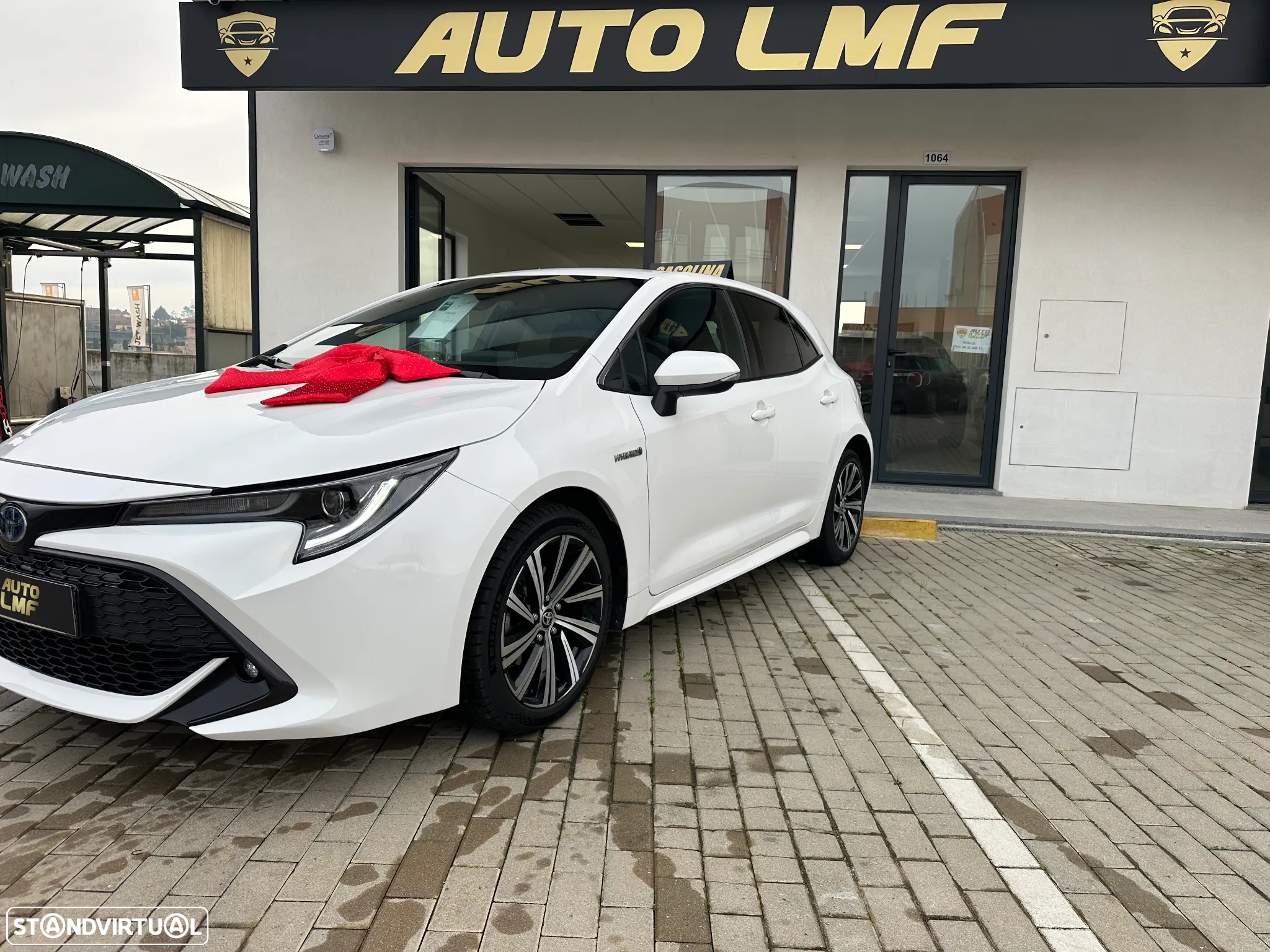 Toyota Corolla 1.8 Hybrid Comfort+P.Sport - 2