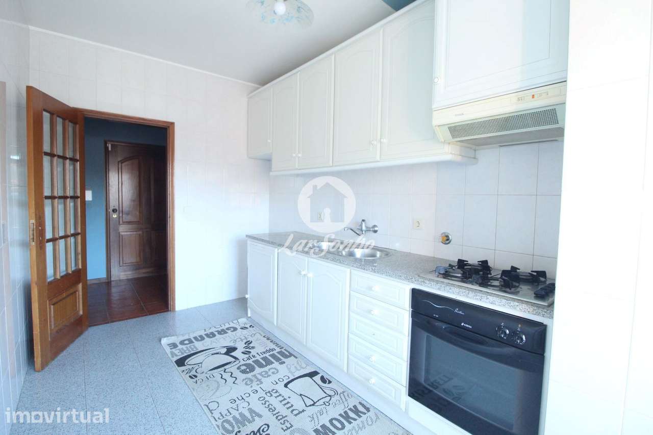 Apartamento T2, situado em Arcozelo, a 4km da Praia - Grande imagem: 3/32