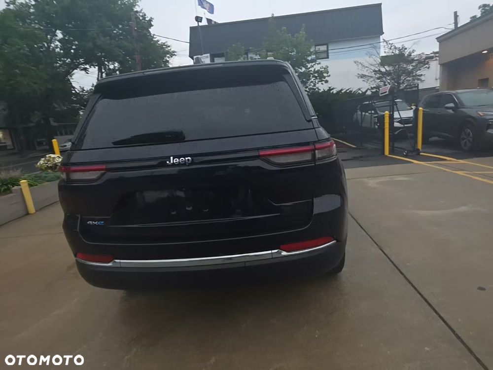Jeep Grand Cherokee - 3