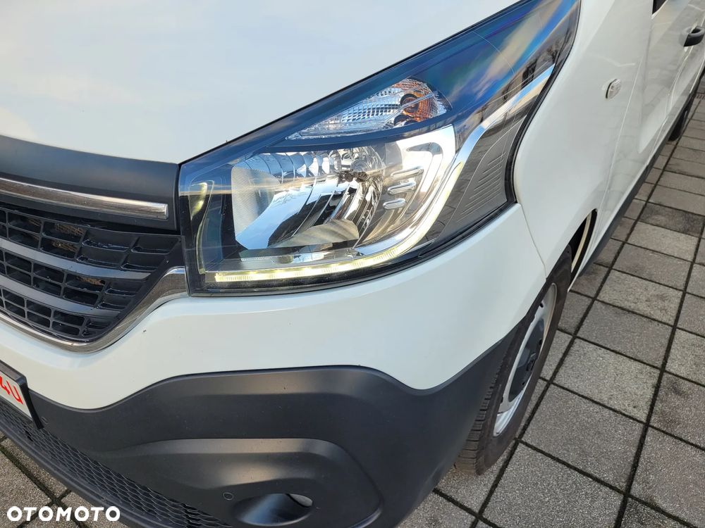 Renault Trafic LONG REGAŁ KLIMA KAMERA TEMPOMAT FV23% - 39
