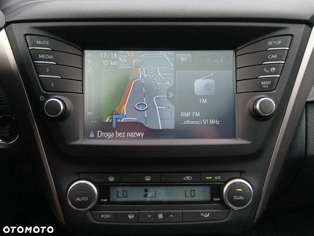 Toyota Avensis 1.8 Prestige - 10