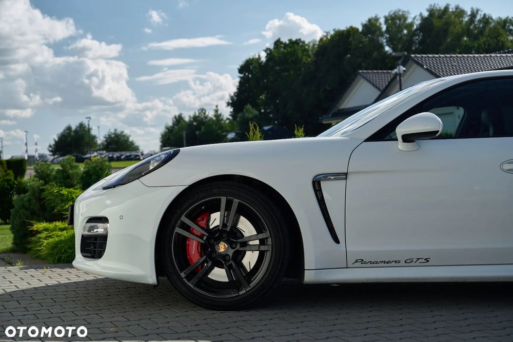 Porsche Panamera GTS - 15