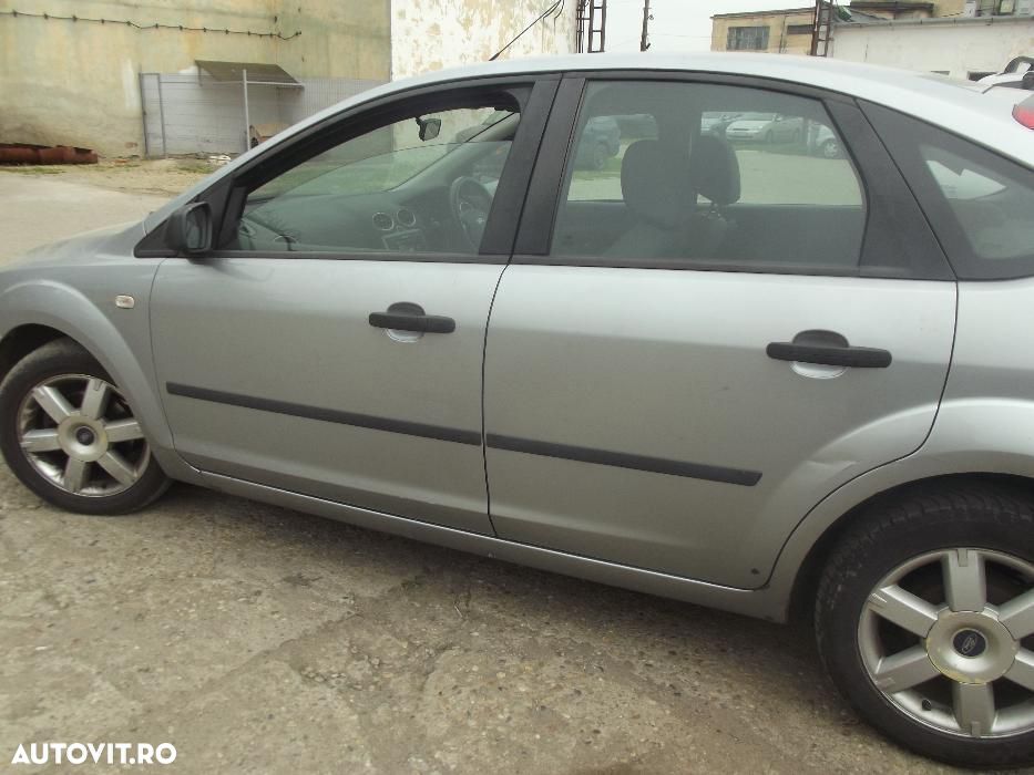 Usa Ford Focus 2 hatchback usi stanga dreapta fata spate dezmembrez - 1