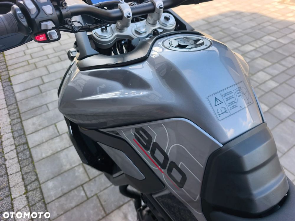 Triumph Tiger - 24