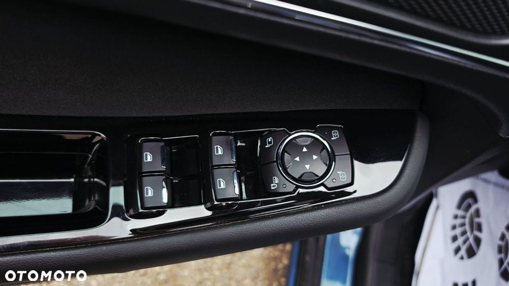 Ford S-Max - 25