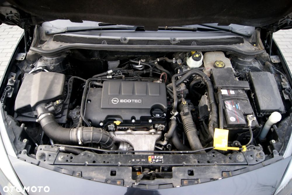 Opel Astra 1.4 Turbo Style - 39