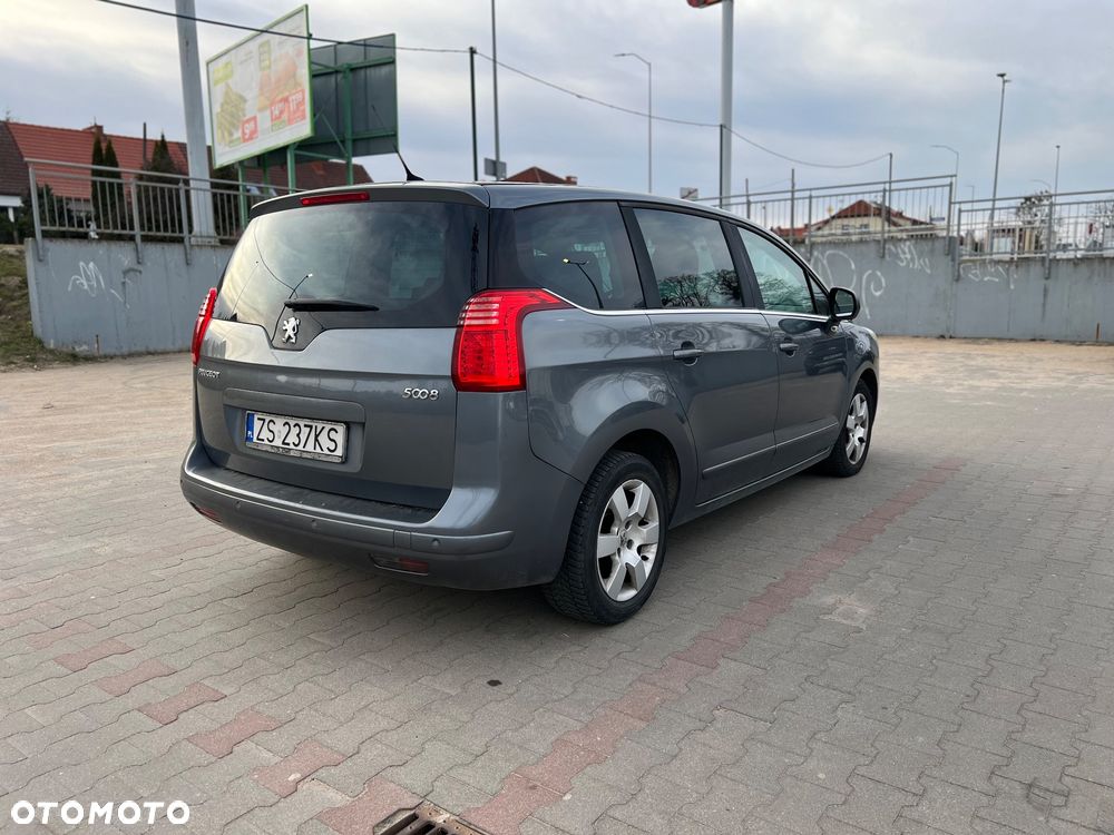Peugeot 5008 HDI FAP 150 Allure - 4