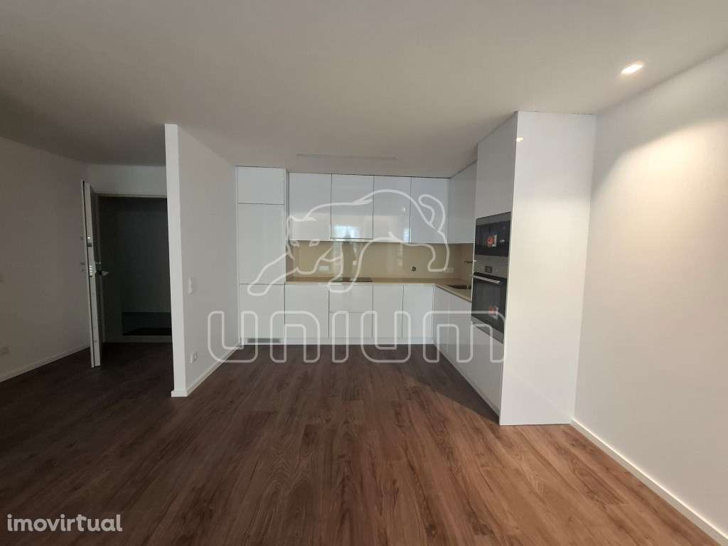 Apartamento T2 (Novo) - centro da cidade - Grande imagem: 4/11