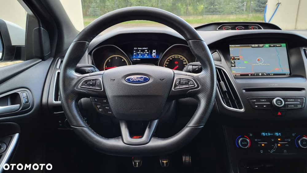 Ford Focus 2.0 TDCi ST - 28