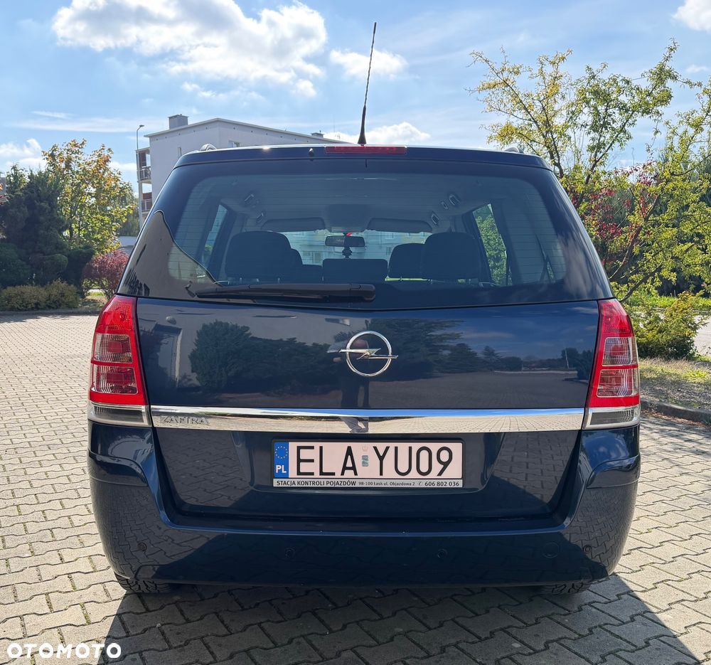 Opel Zafira - 11