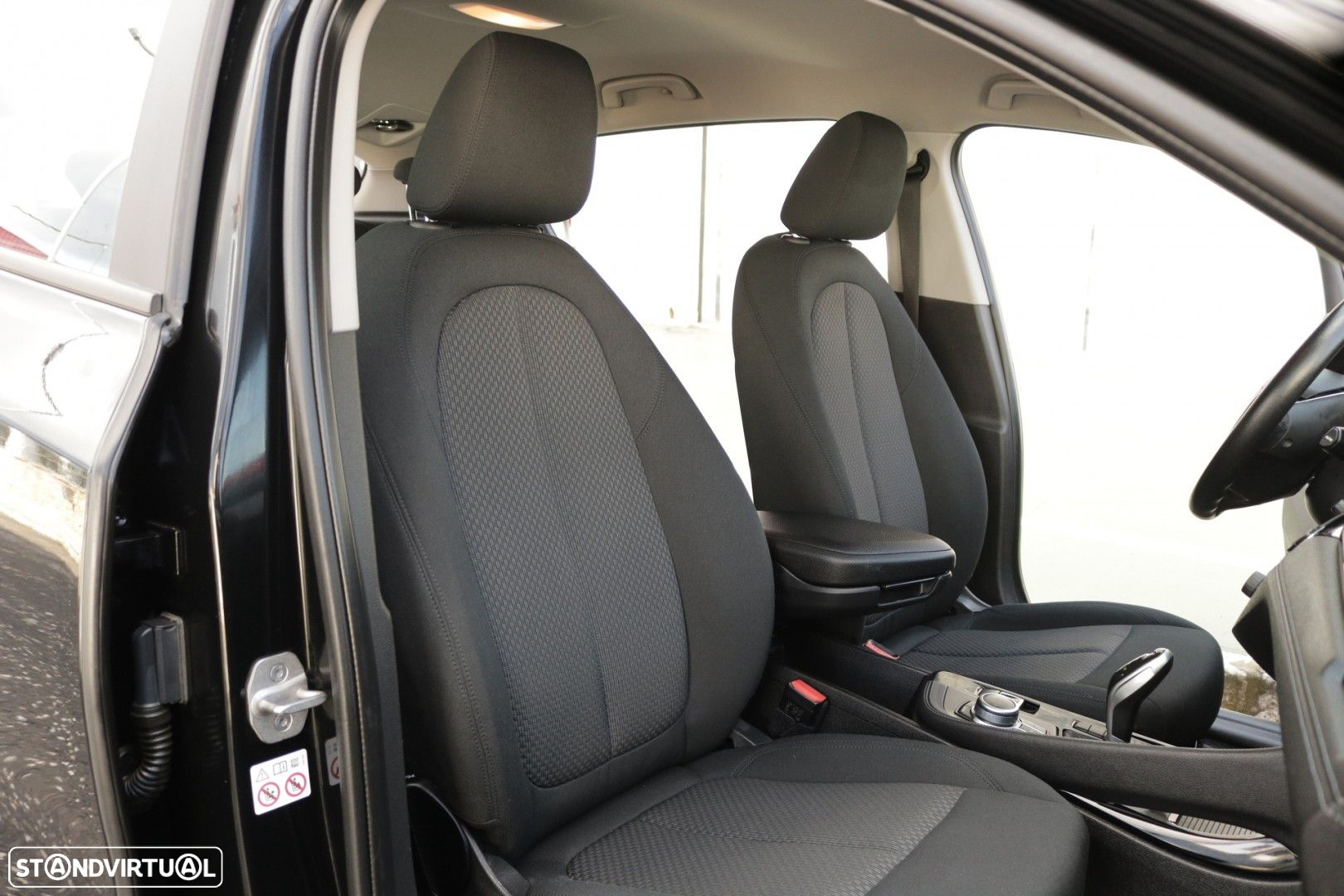 BMW X2 18 d sDrive Auto Advantage - 25